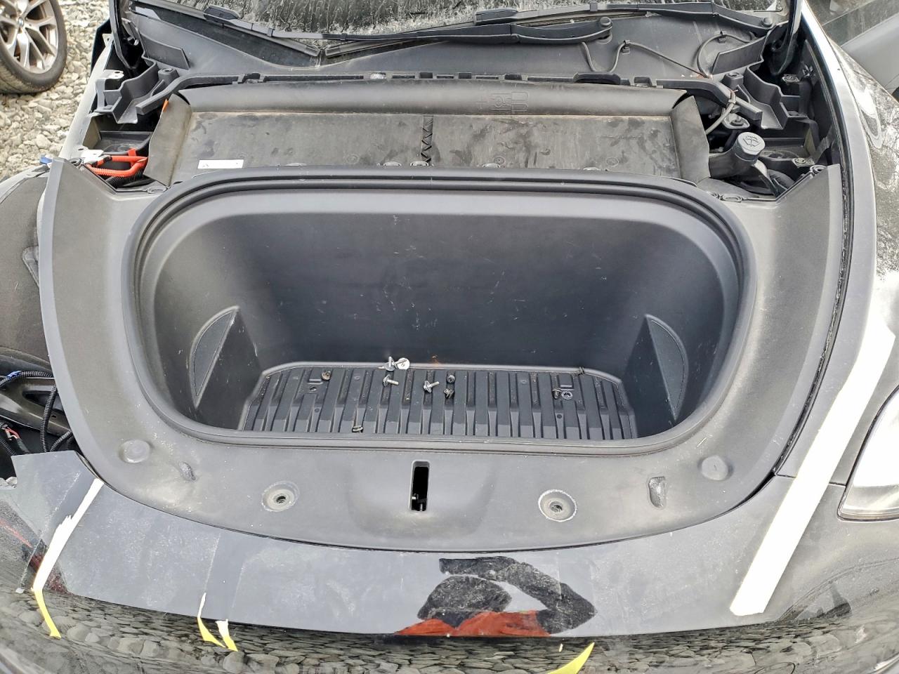 TESLA MODEL Y DUAL MOTOR 2023