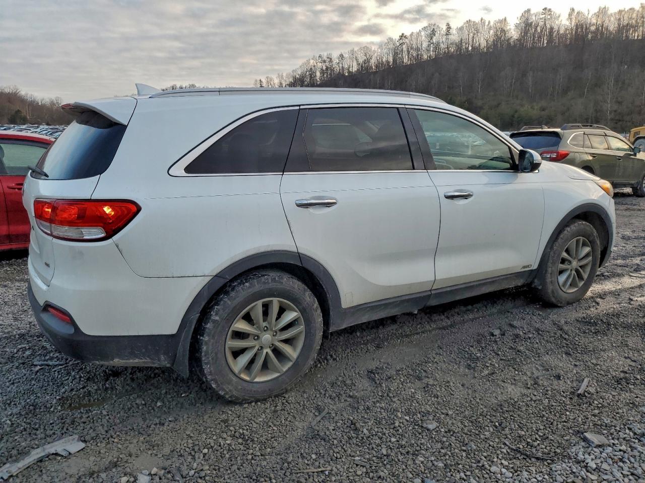 KIA SORENTO LX 2016