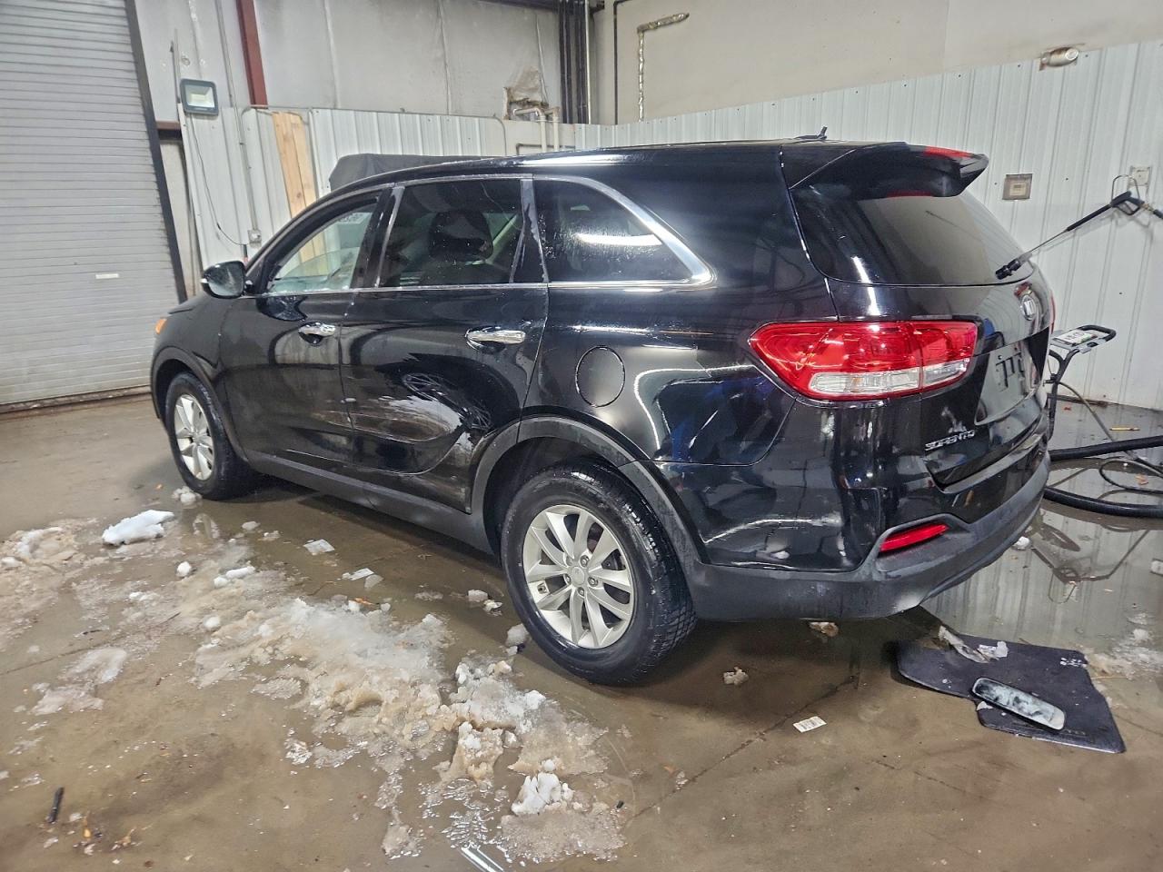 KIA SORENTO LX 2016