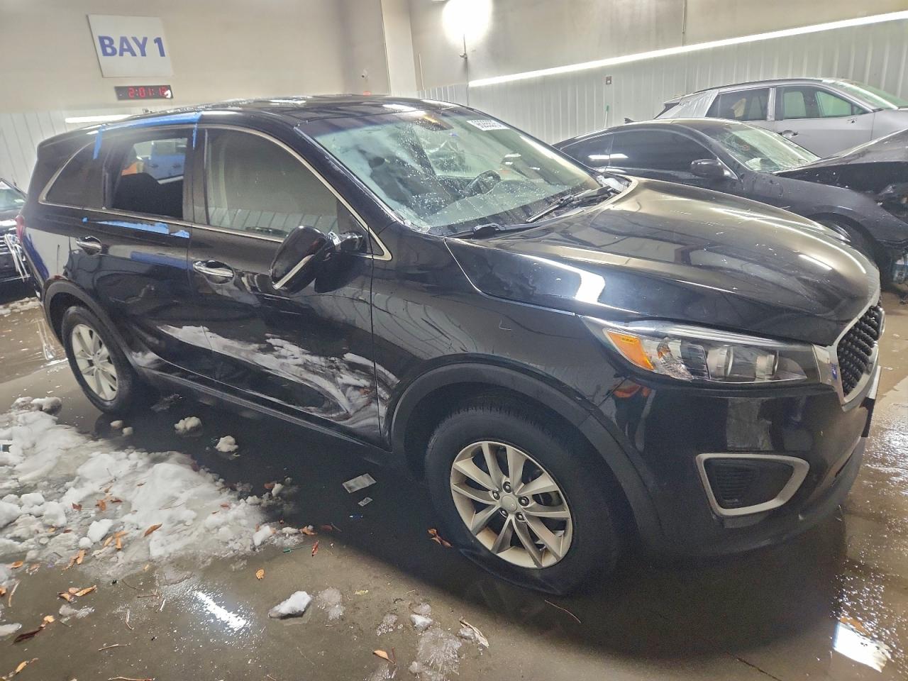 KIA SORENTO LX 2016