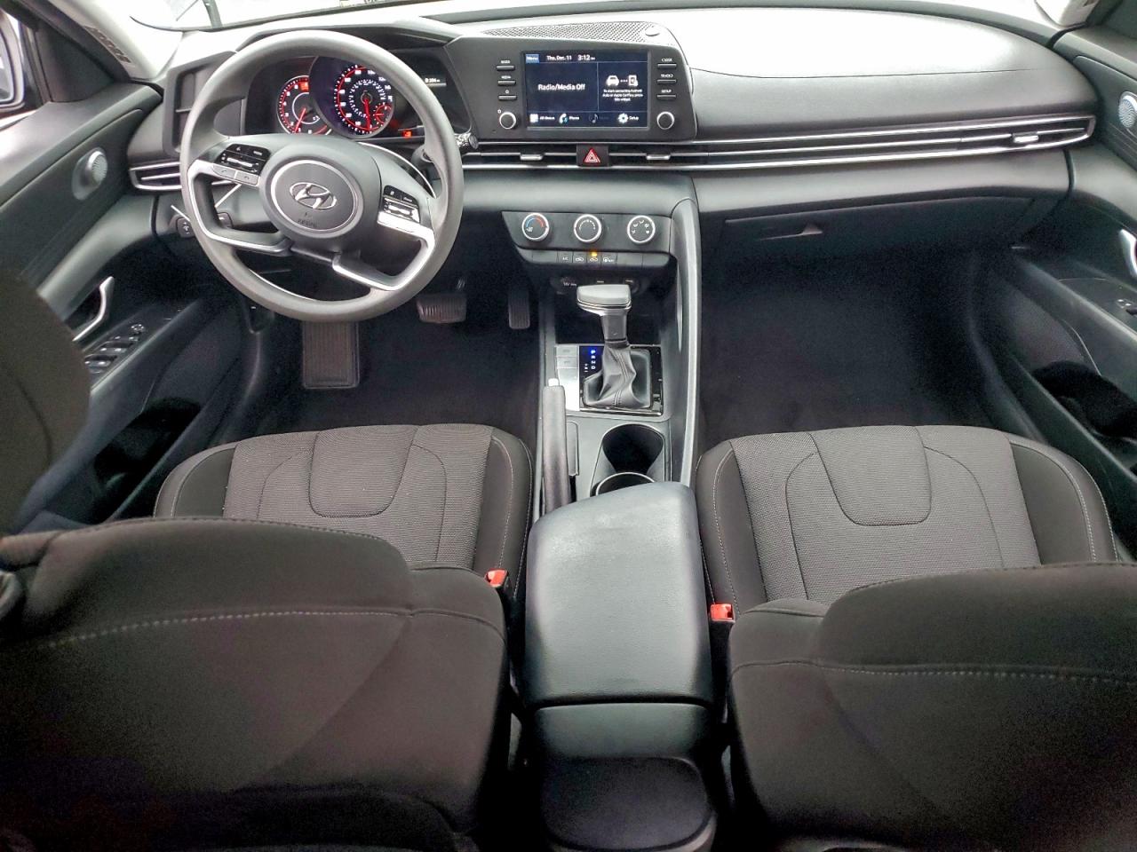 HYUNDAI ELANTRA SE 2021