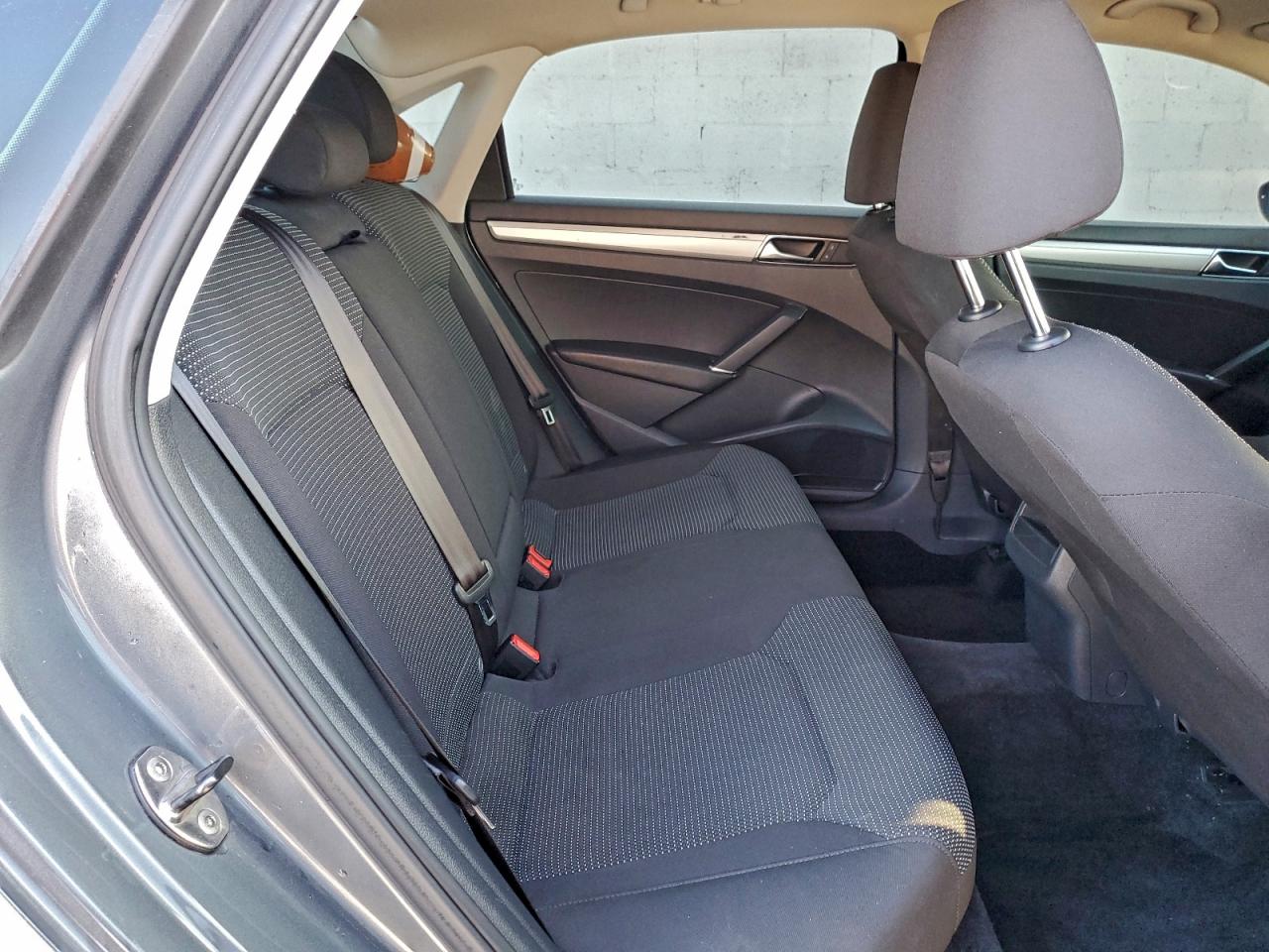 VOLKSWAGEN PASSAT S 2017