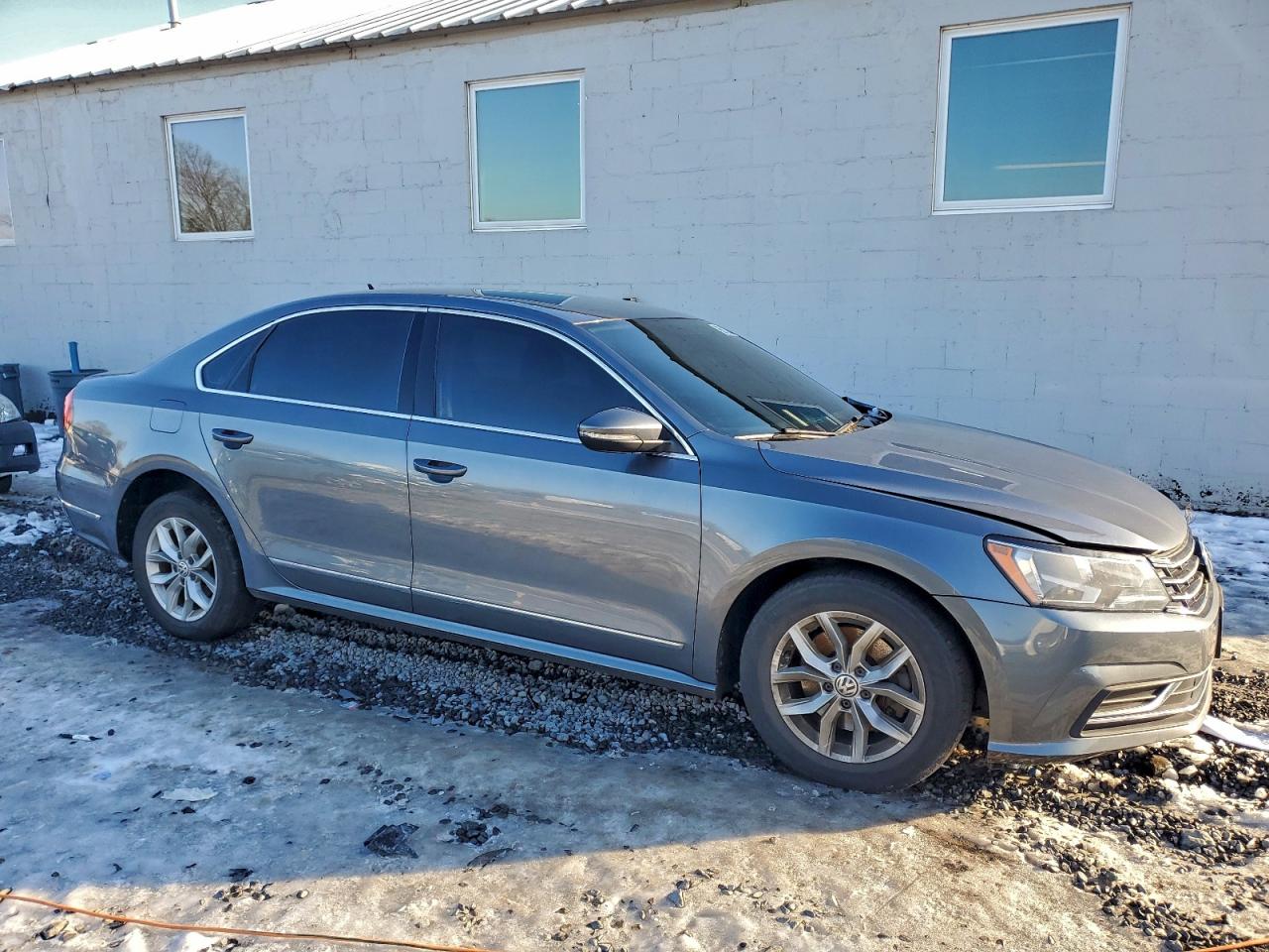 VOLKSWAGEN PASSAT S 2017