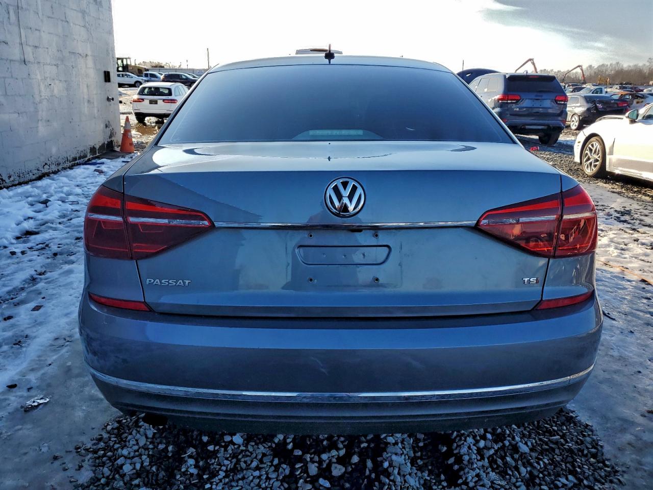 VOLKSWAGEN PASSAT S 2017