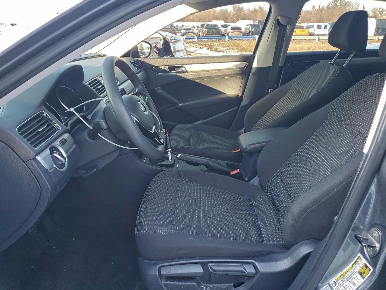 VOLKSWAGEN PASSAT S 2017