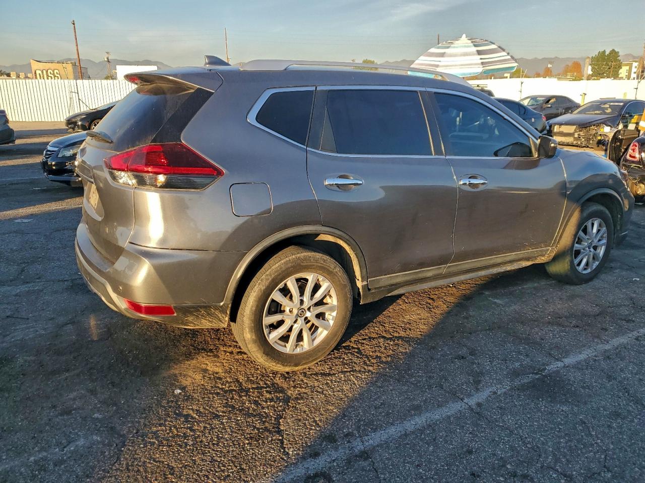 NISSAN ROGUE SV 2020
