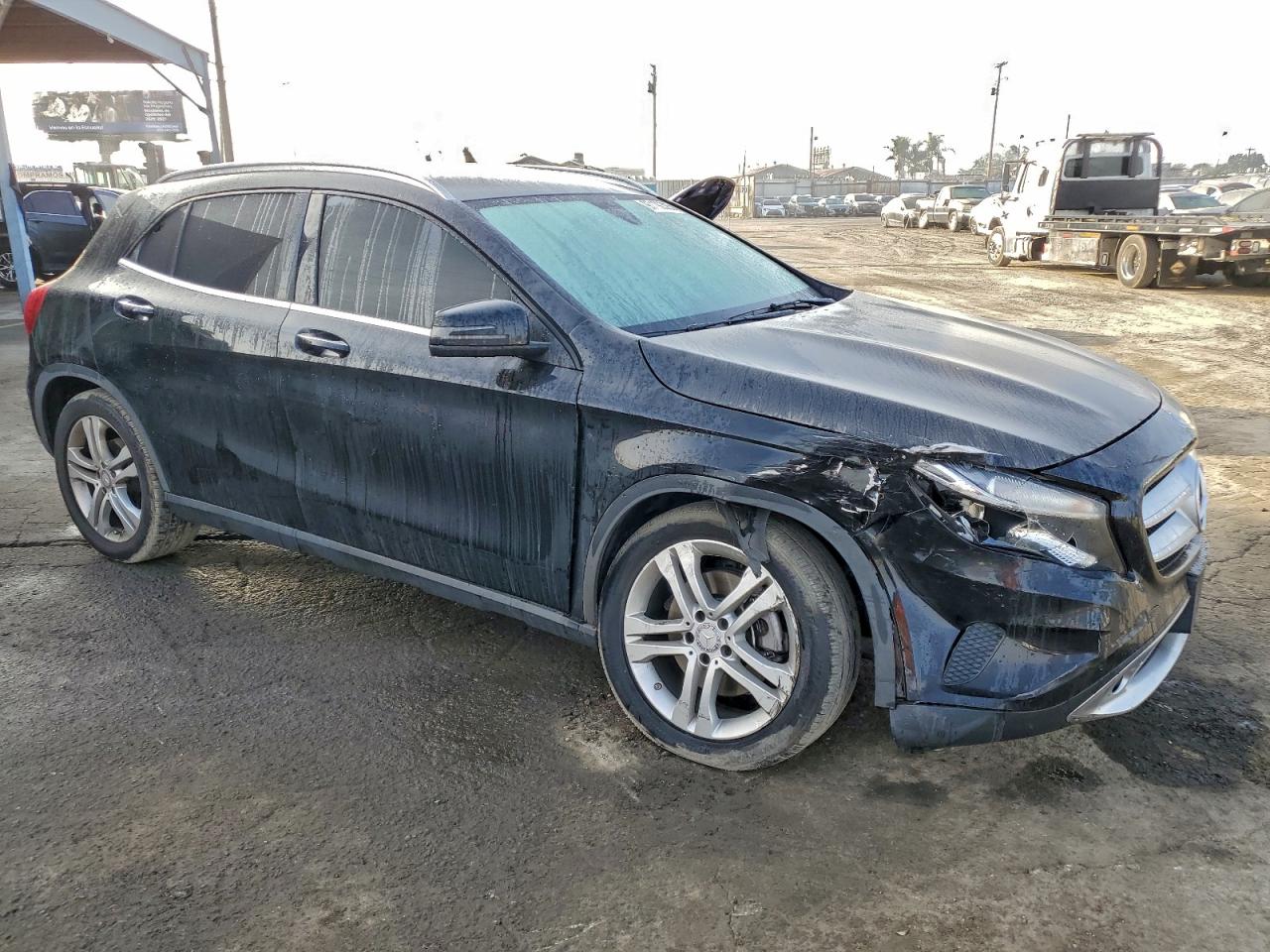 MERCEDES-BENZ GLA 250 2016