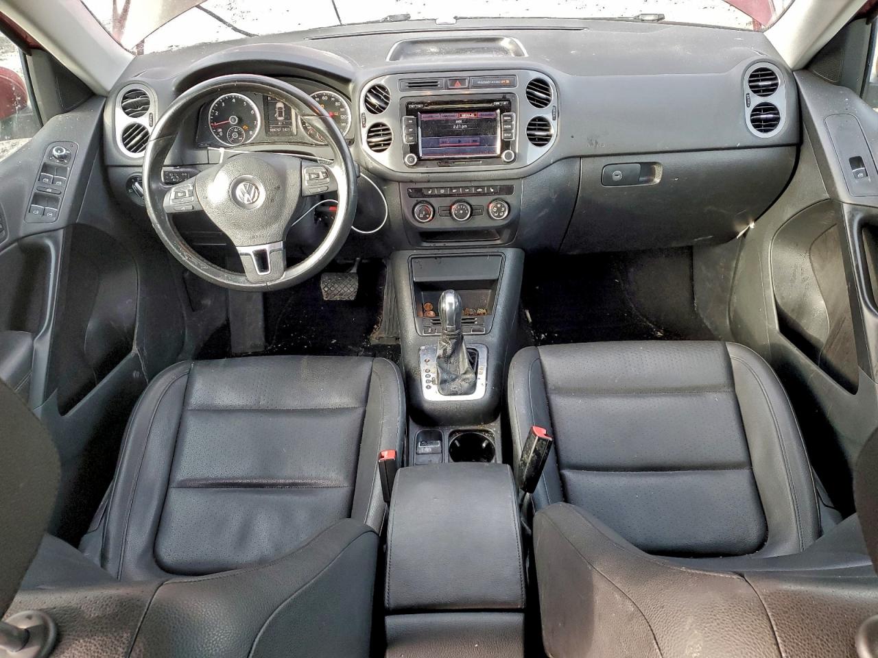 VOLKSWAGEN TIGUAN S 2013