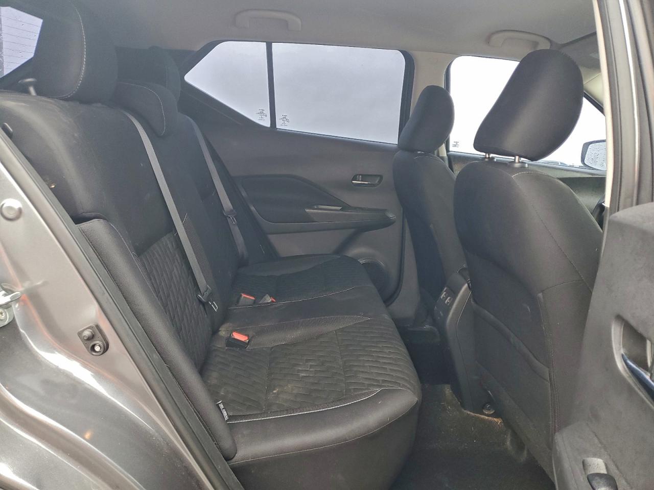 NISSAN KICKS SV 2021