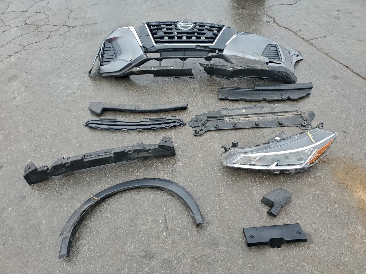 NISSAN KICKS SV 2021