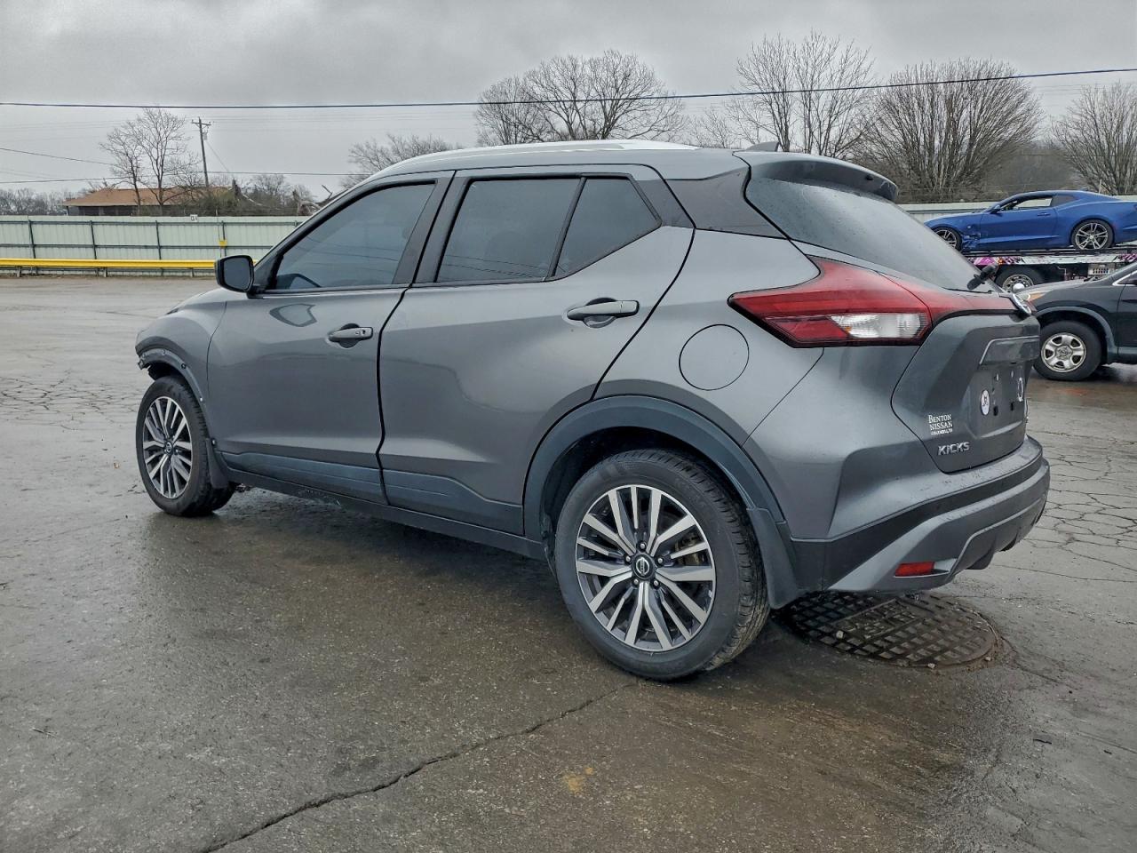 NISSAN KICKS SV 2021