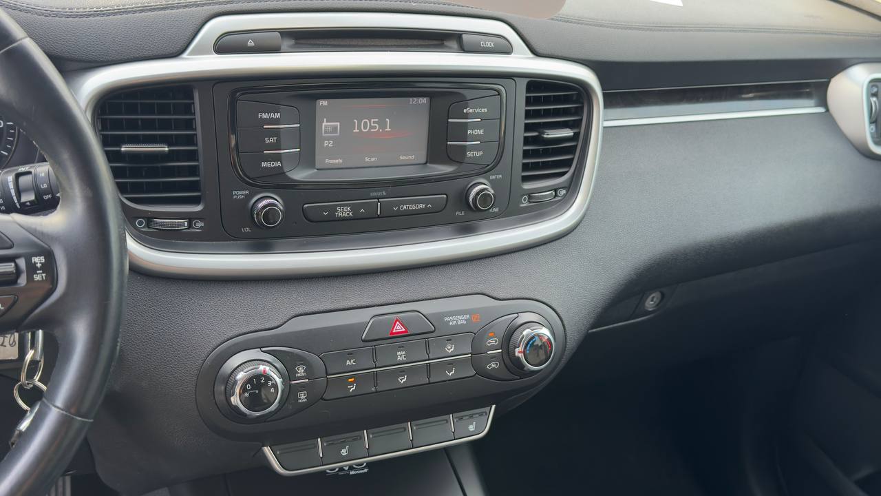 KIA SORENTO LX 2016
