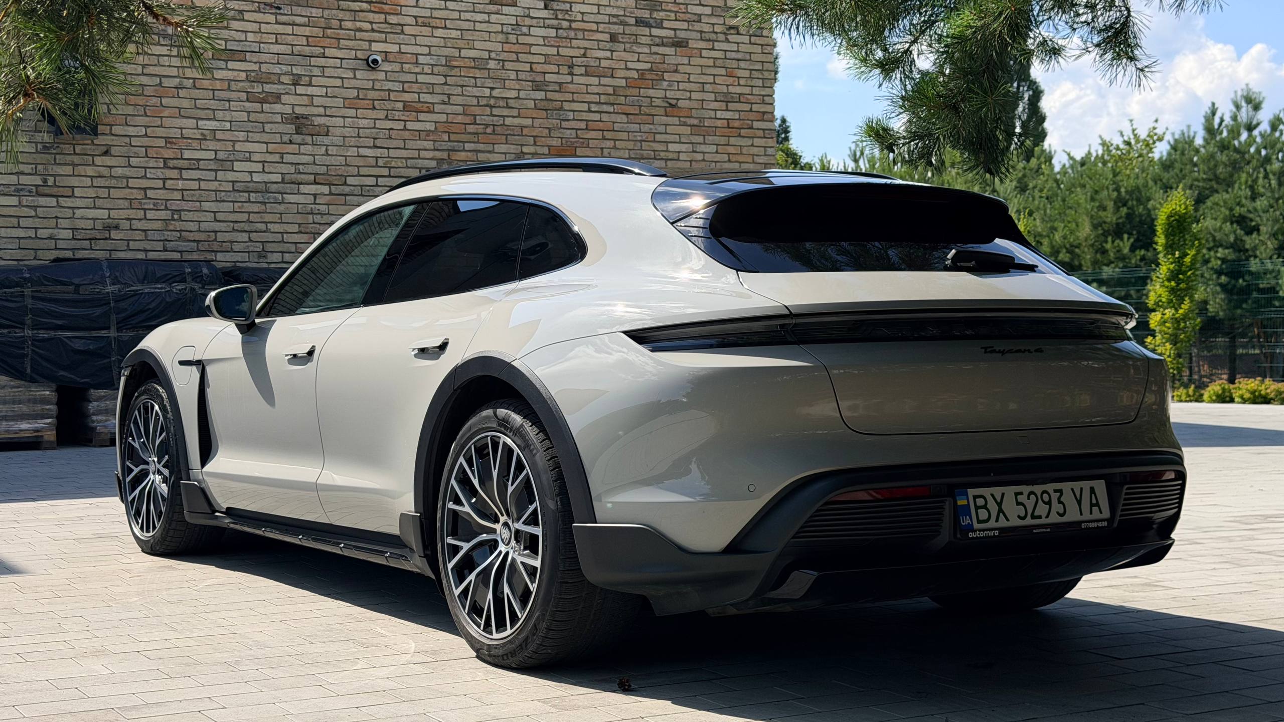 PORSCHE TAYCAN CROSS TURISMО