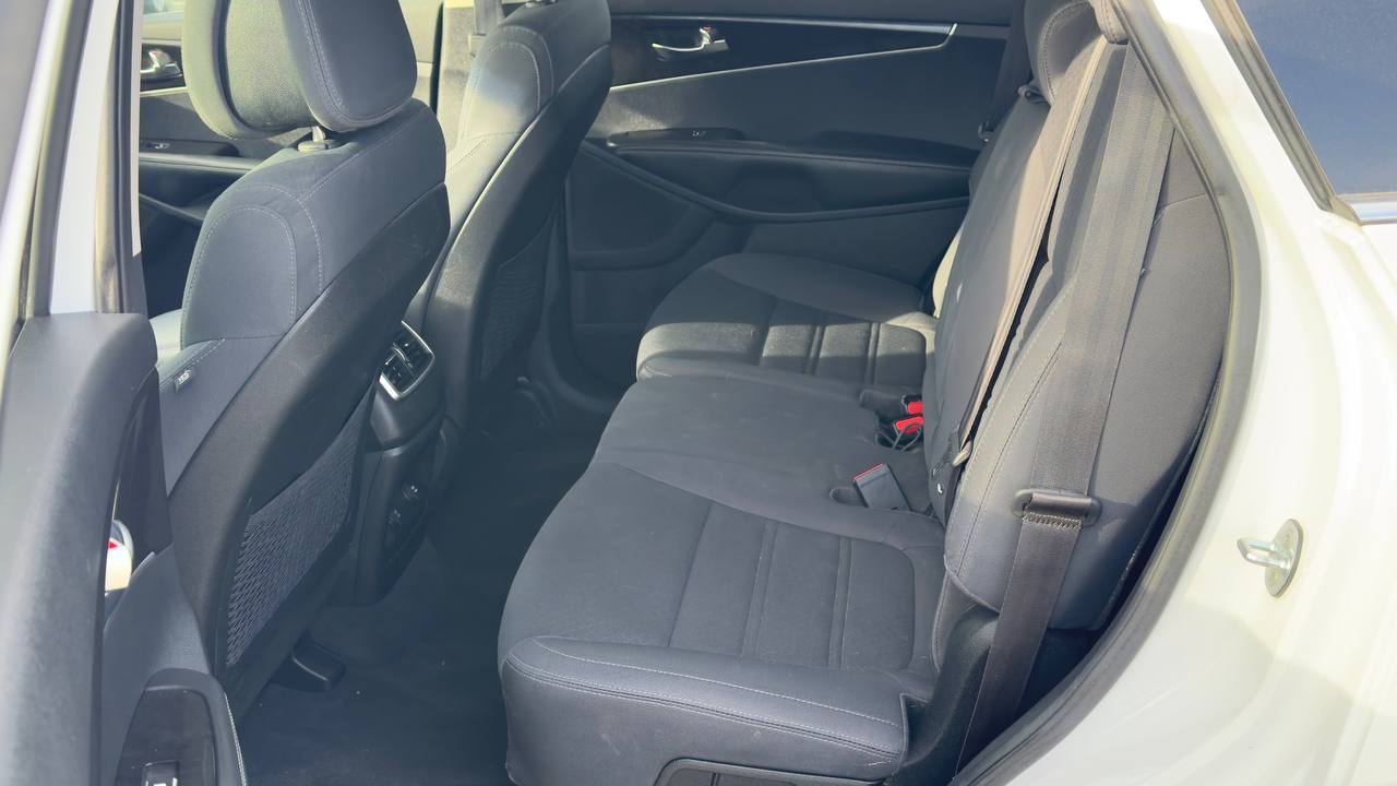 KIA SORENTO LX 2016
