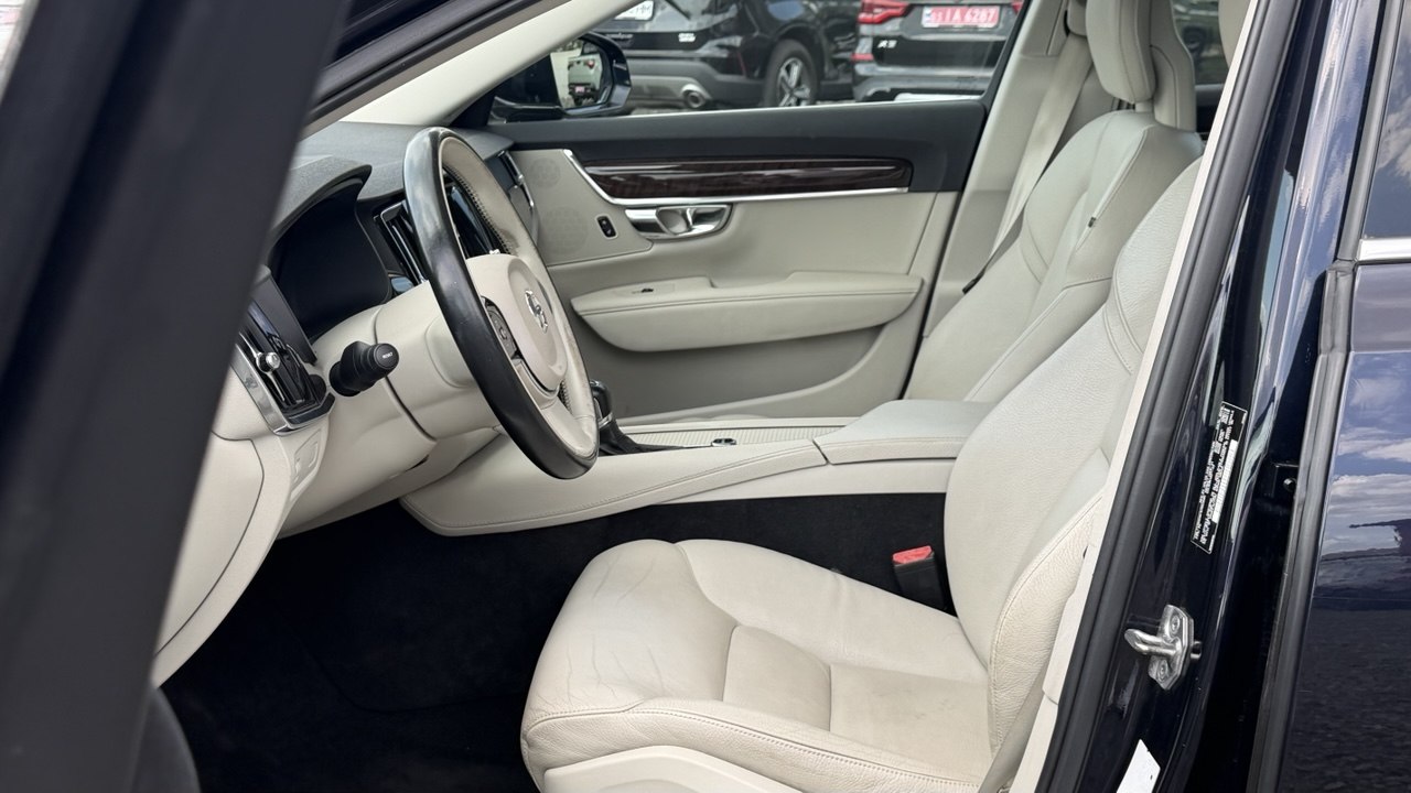 VOLVO S90 T5 MOMENTUM 2016