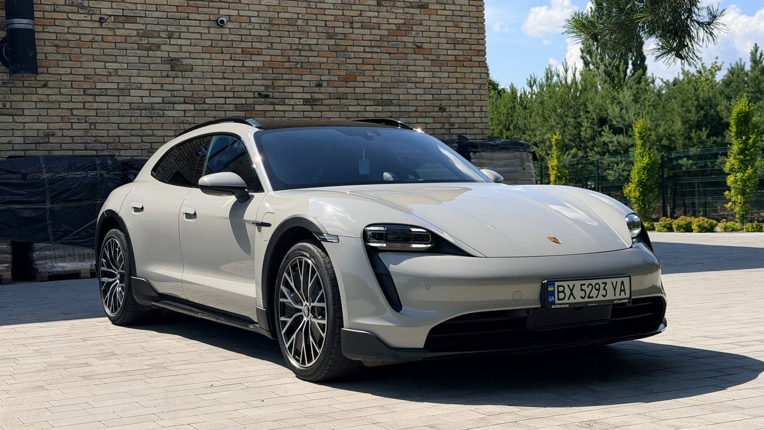 PORSCHE TAYCAN CROSS TURISMО