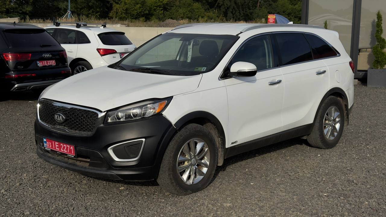 KIA SORENTO LX 2016