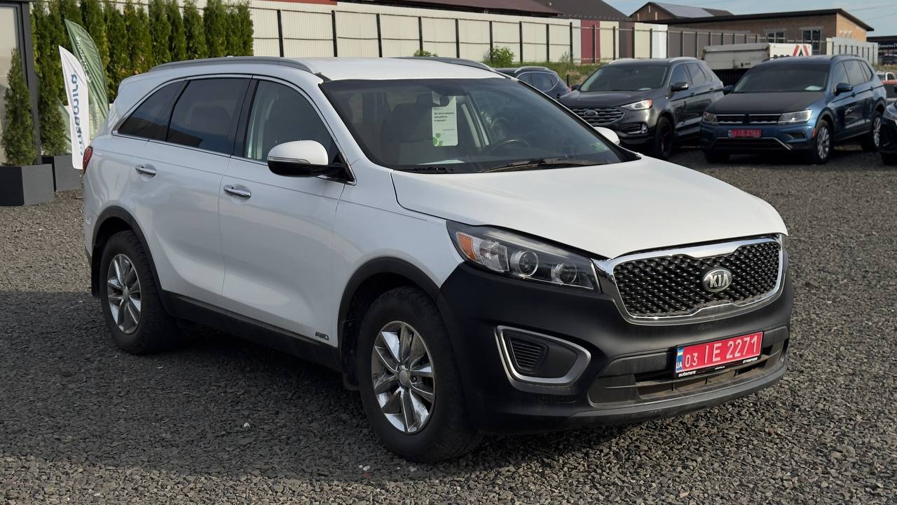 KIA SORENTO LX 2016