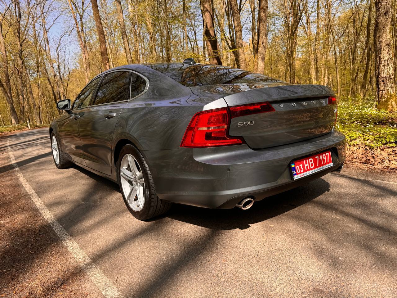 VOLVO S90 T5 MOMENTUM 2018