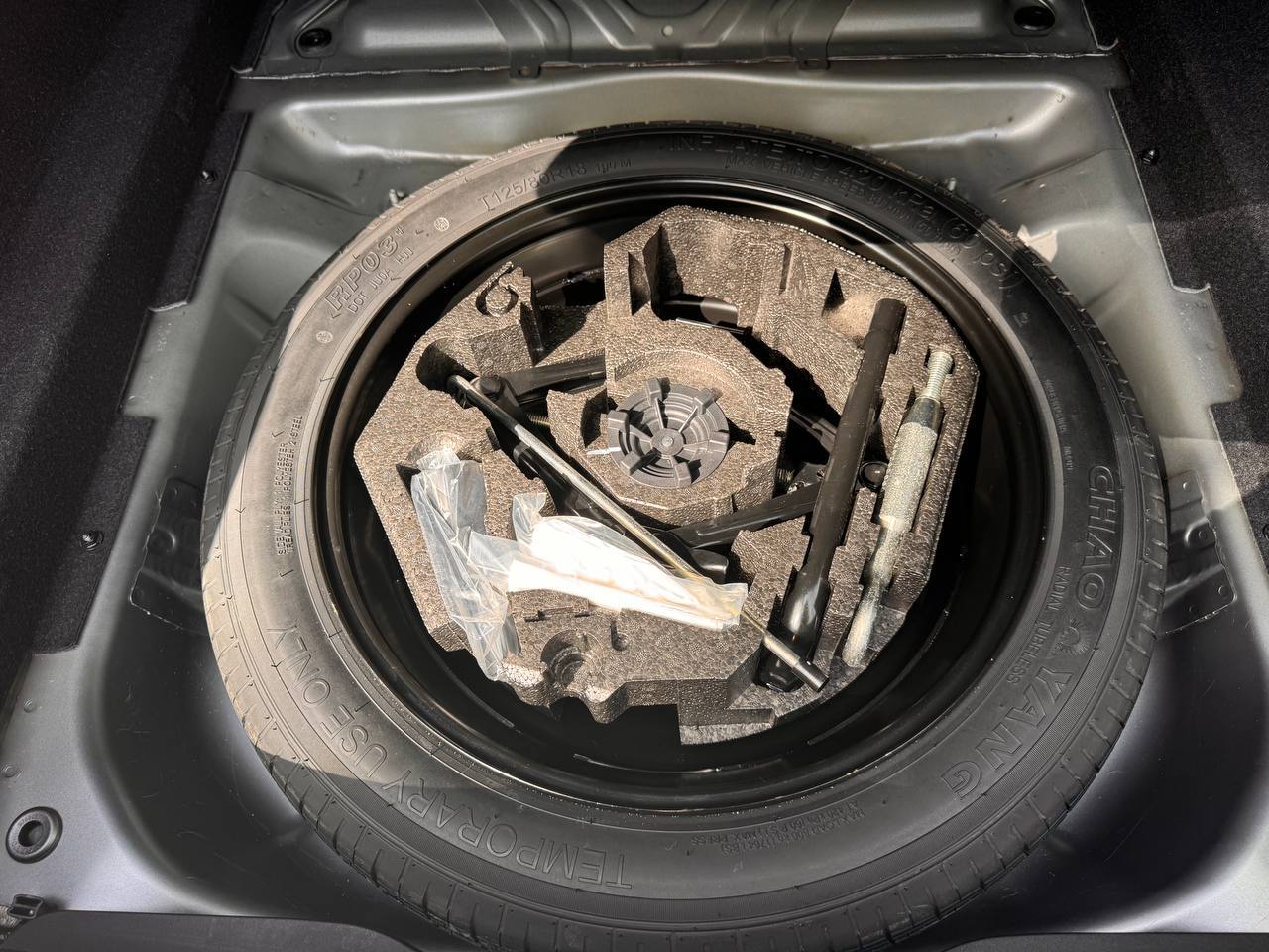 VOLVO S90 T5 MOMENTUM 2018