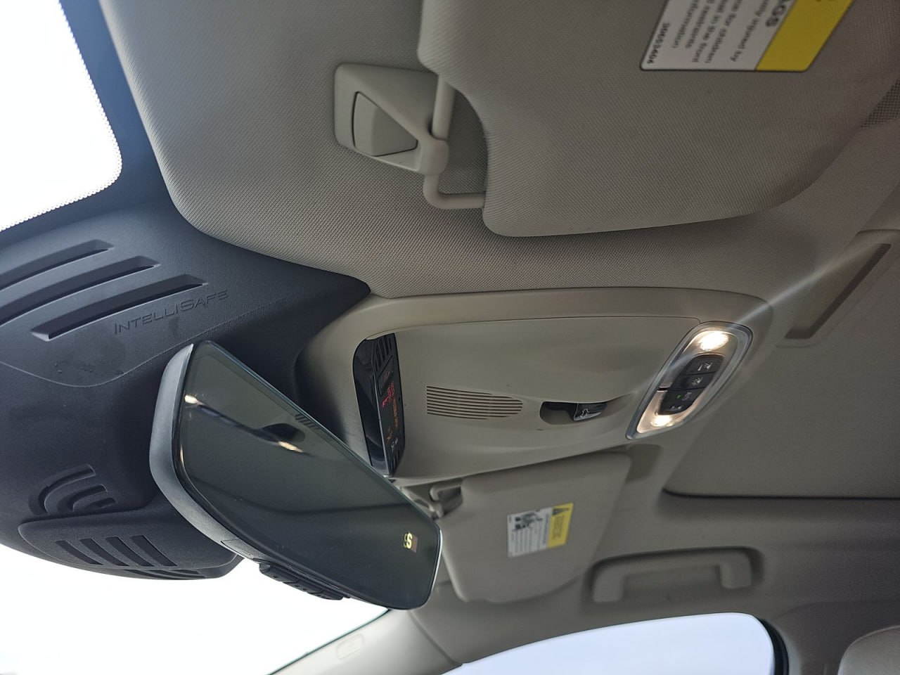 VOLVO S90 T5 MOMENTUM 2017