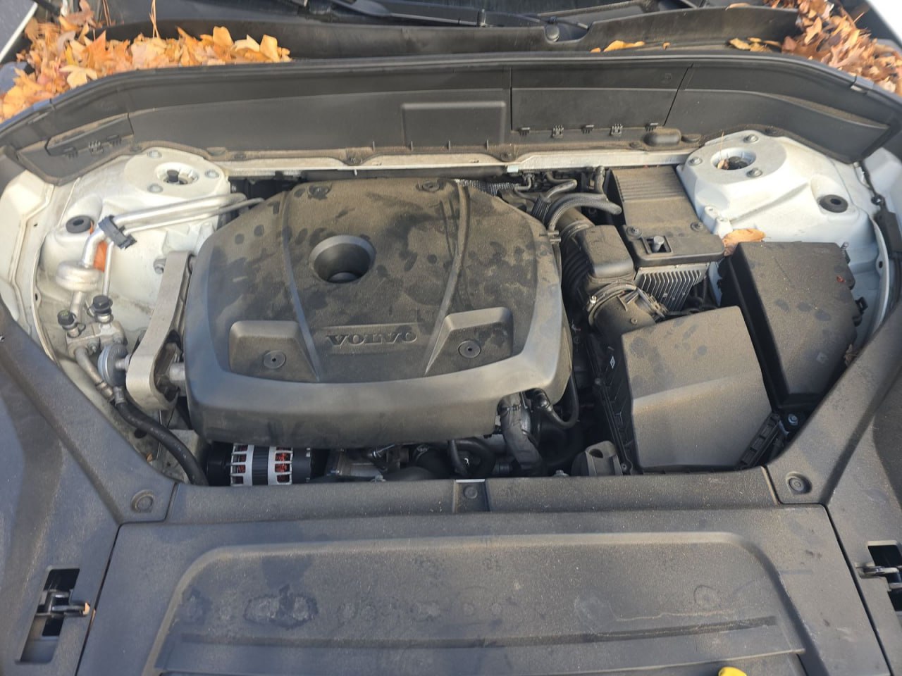 VOLVO XC90 T6 MOMENTUM 2016