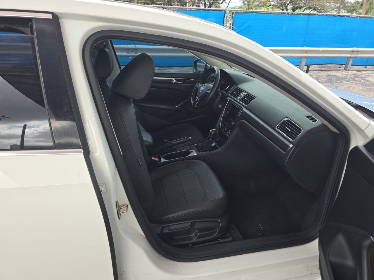 VOLKSWAGEN PASSAT SE 2016