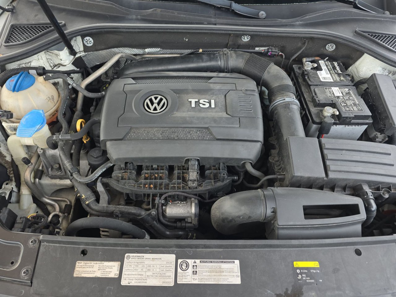 VOLKSWAGEN PASSAT SE 2016