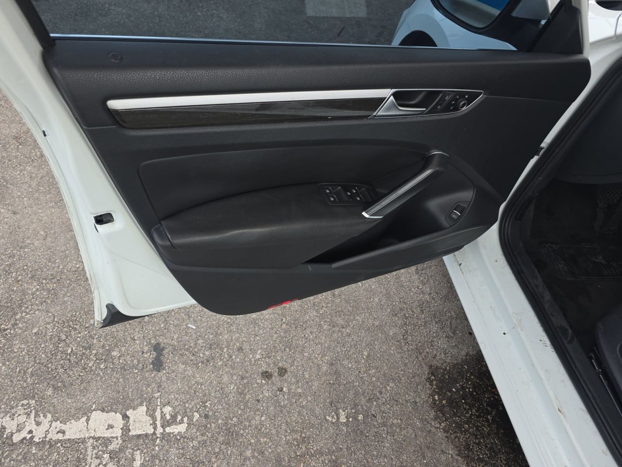 VOLKSWAGEN PASSAT SE 2016