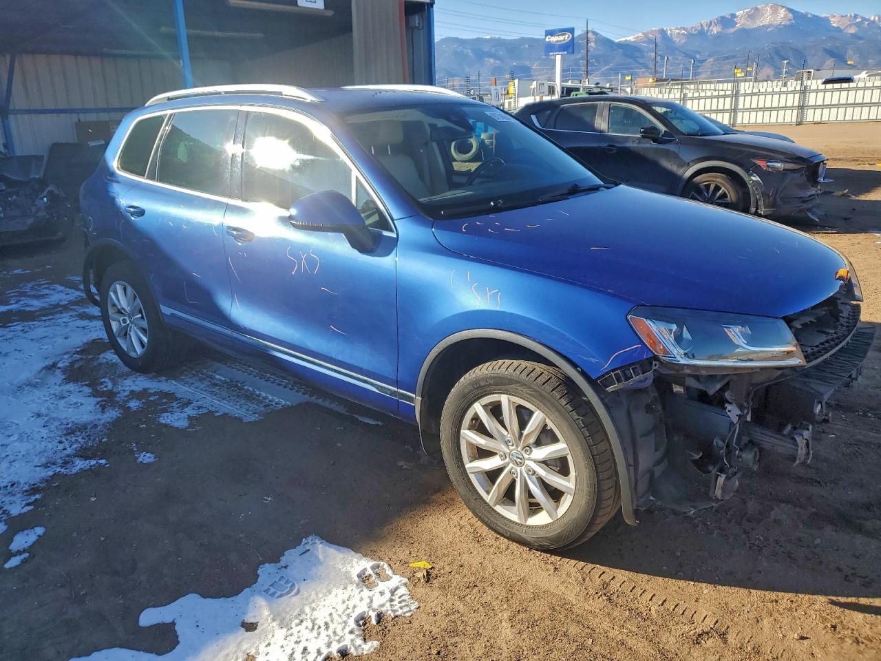 VOLKSWAGEN TOUAREG SPORT 2016