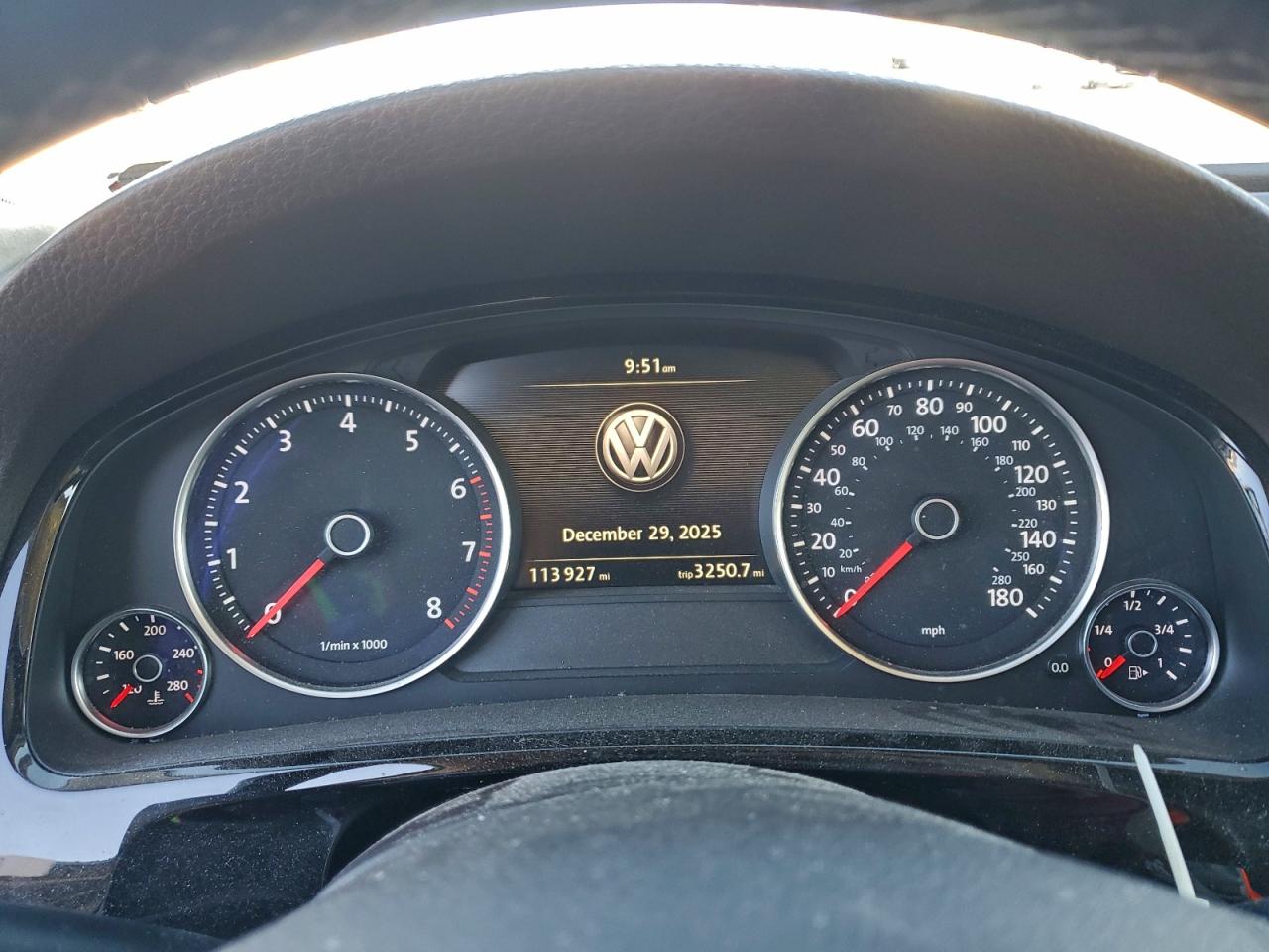 VOLKSWAGEN TOUAREG SPORT 2016