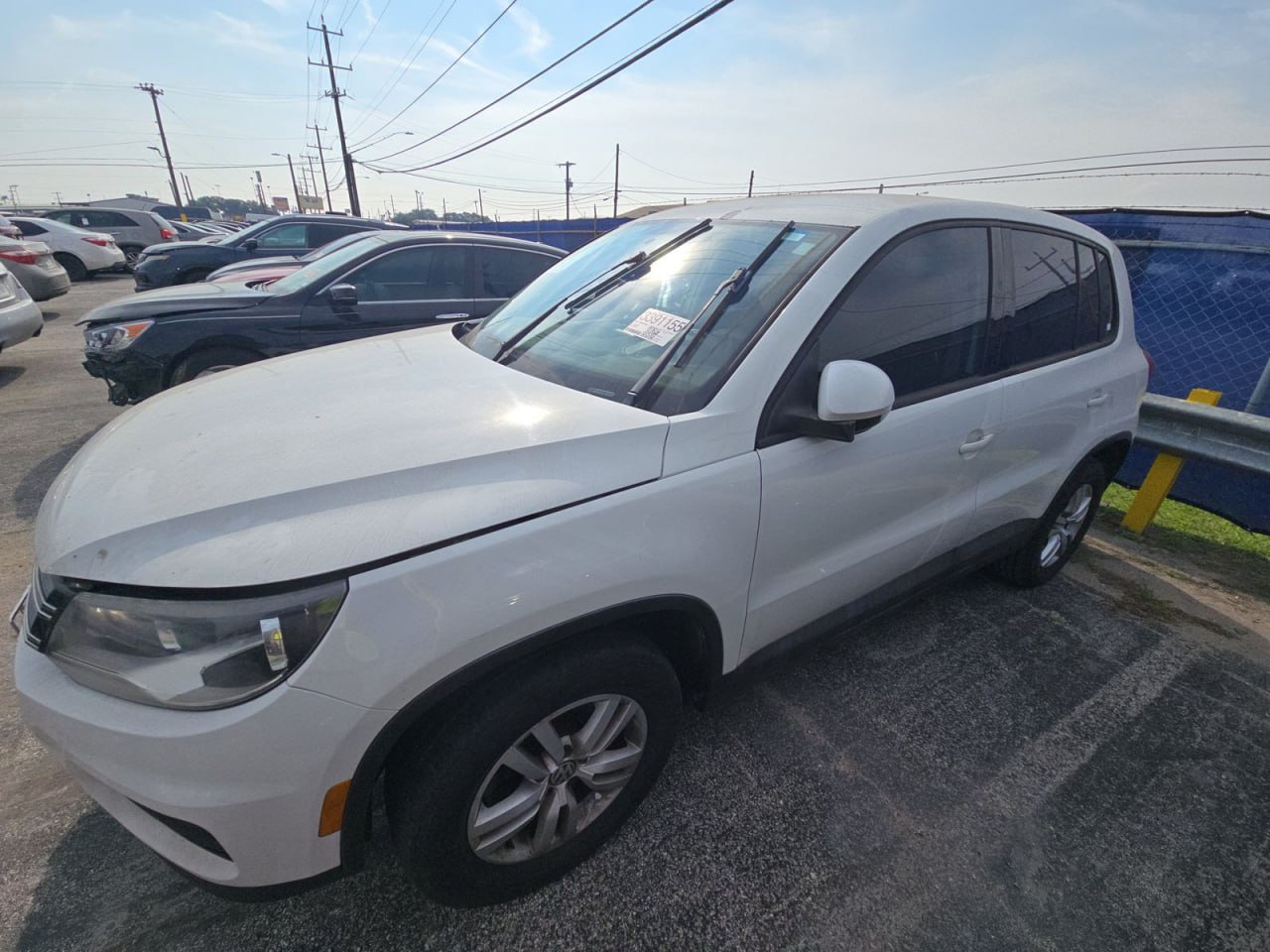 VOLKSWAGEN TIGUAN S 2013