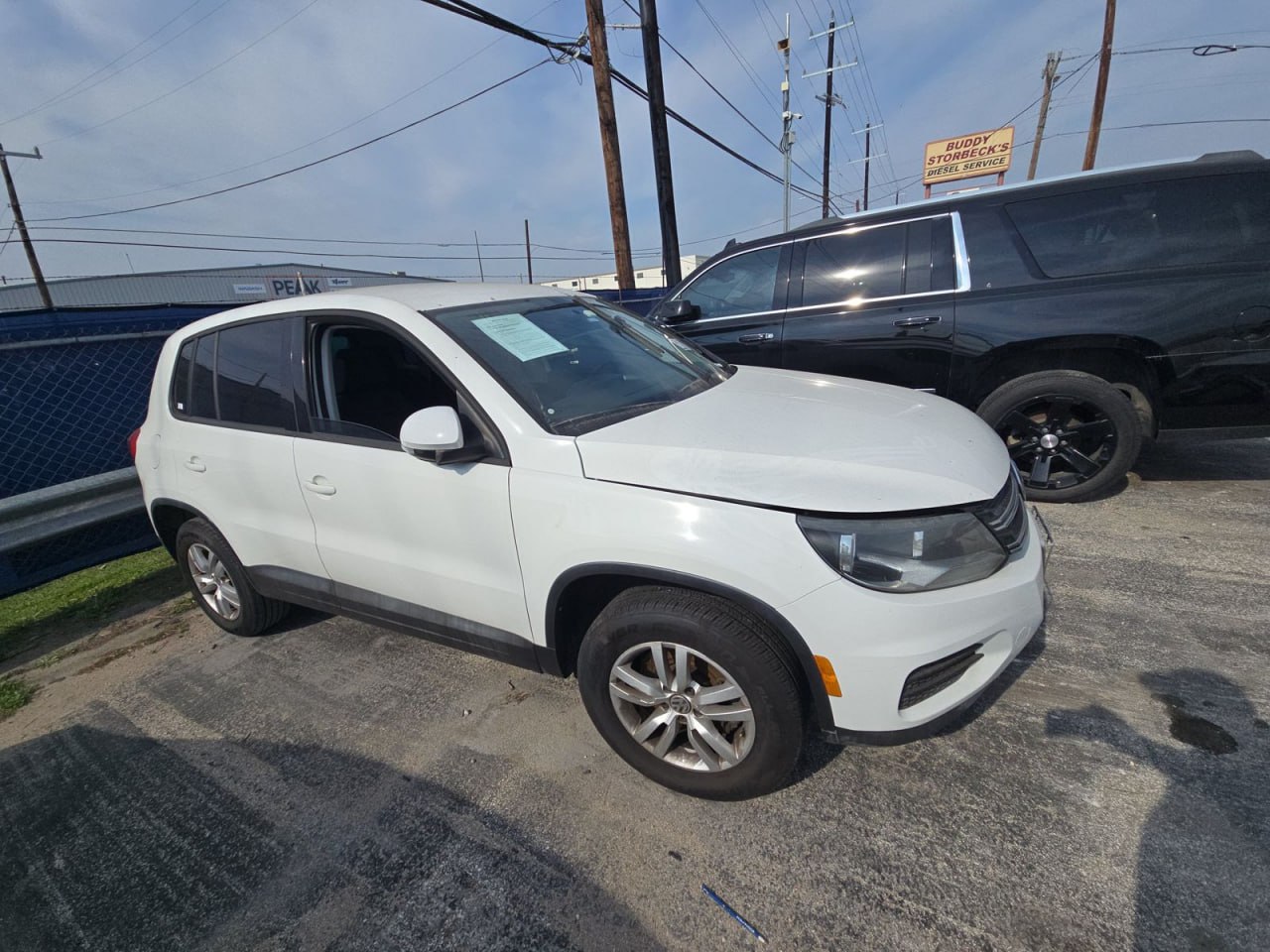 VOLKSWAGEN TIGUAN S 2013