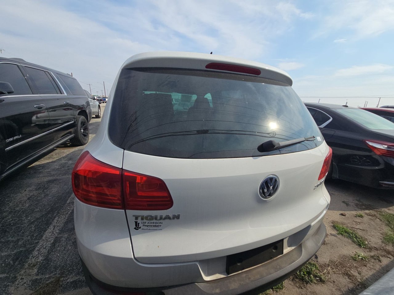 VOLKSWAGEN TIGUAN S 2013