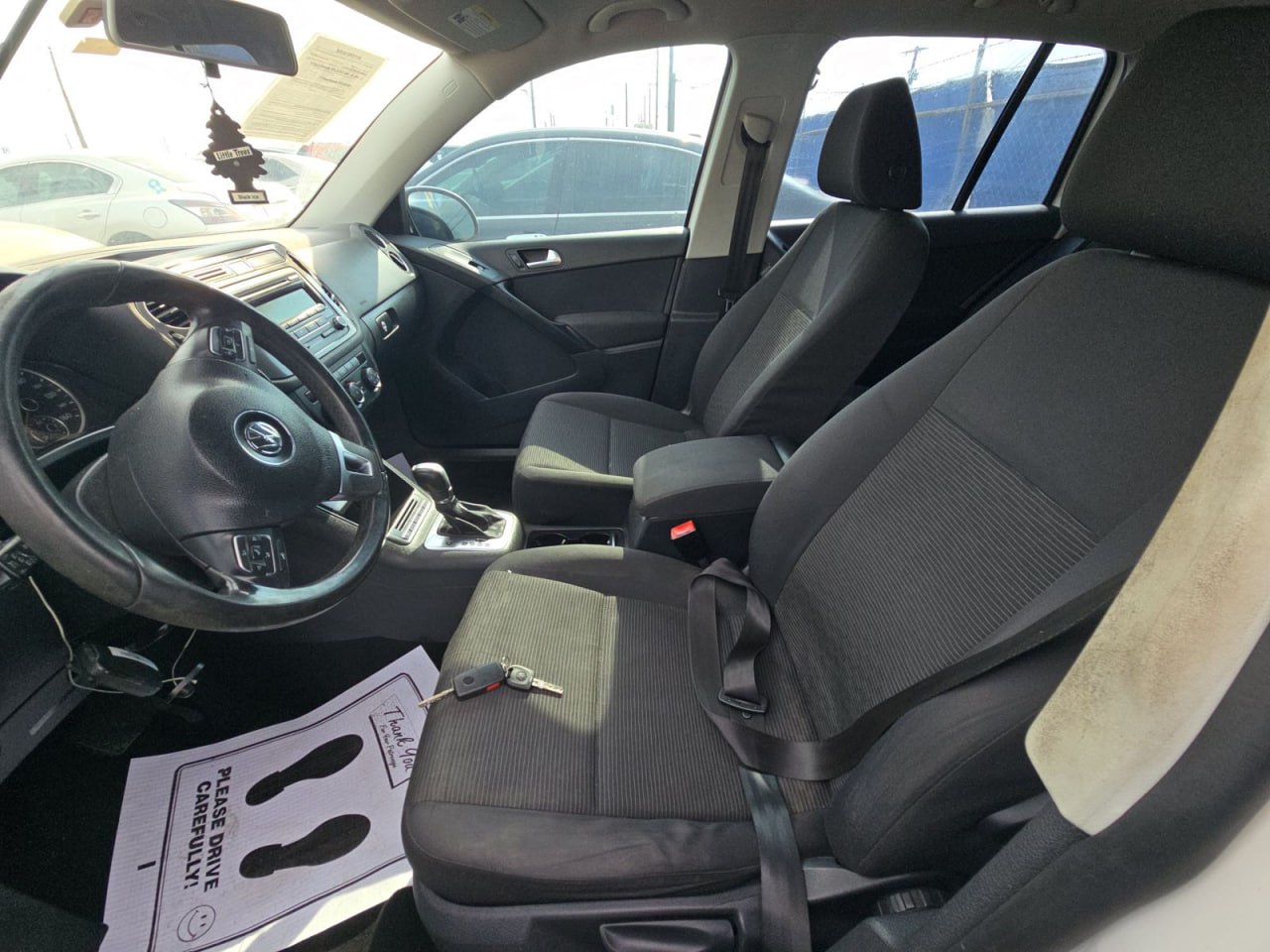 VOLKSWAGEN TIGUAN S 2013