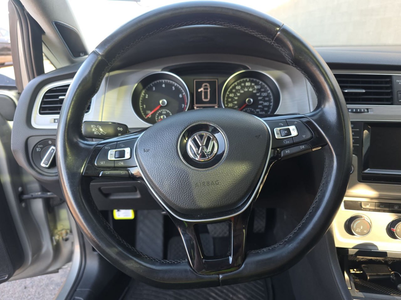 VOLKSWAGEN GOLF SPORTWAGEN S 2015