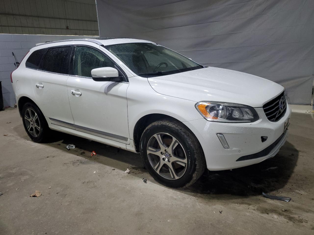 VOLVO XC60 T6 PREMIER 2015
