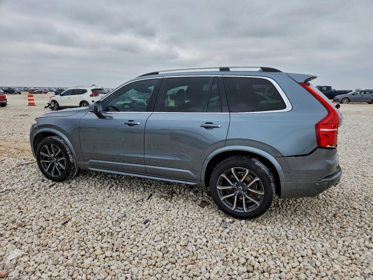 VOLVO XC90 T5 2017