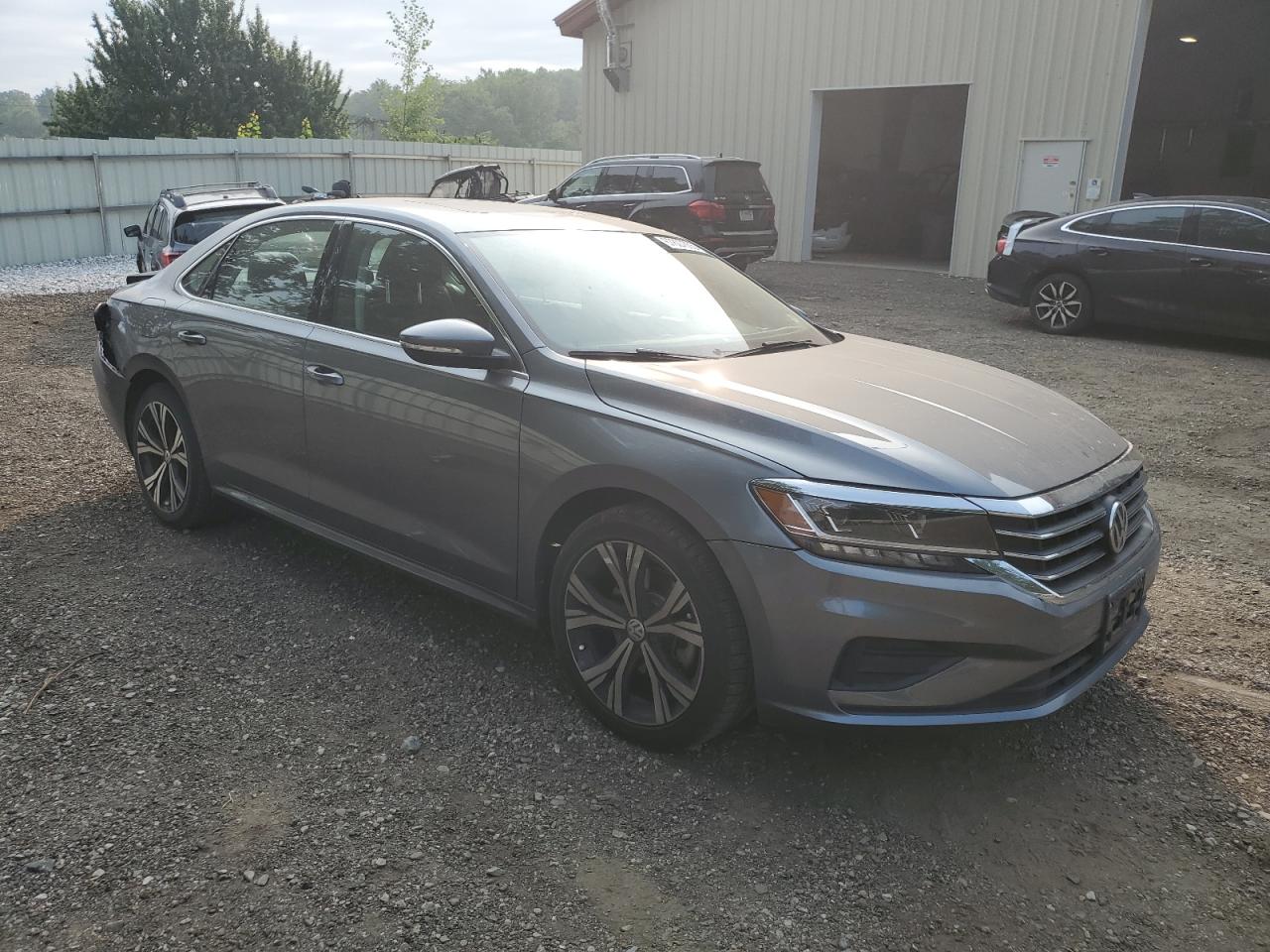 VOLKSWAGEN PASSAT SE 2021