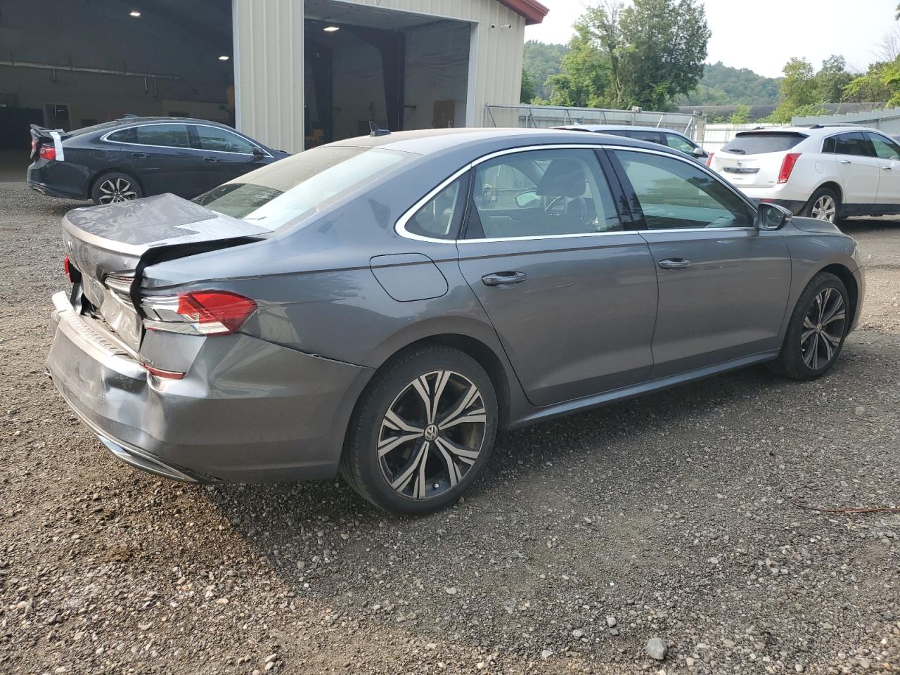 VOLKSWAGEN PASSAT SE 2021
