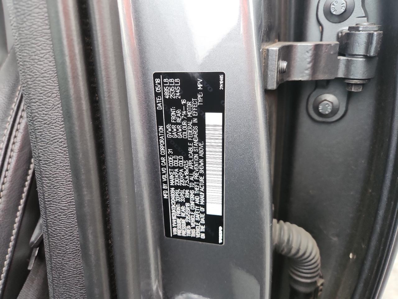 VOLVO XC40 T5 MOMENTUM 2019