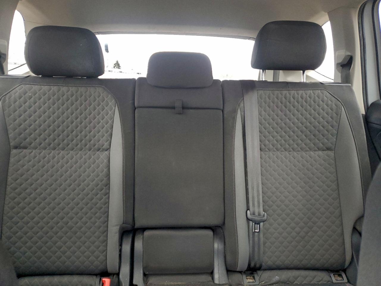 VOLKSWAGEN TIGUAN S 2018