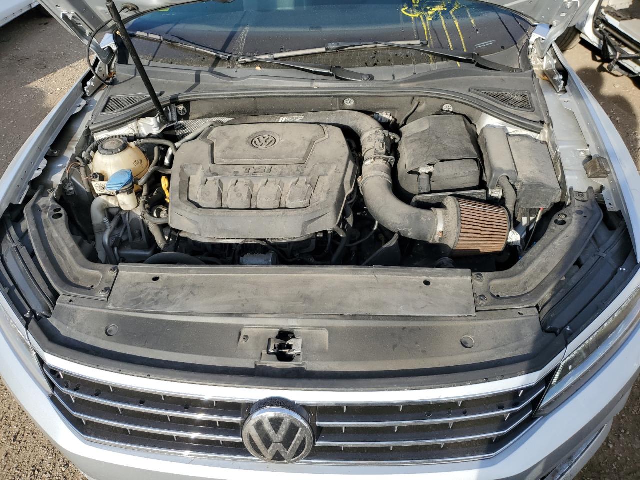 VOLKSWAGEN PASSAT SE 2018