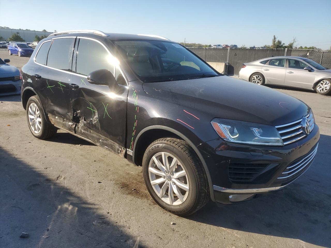 VOLKSWAGEN TOUAREG SPORT 2016