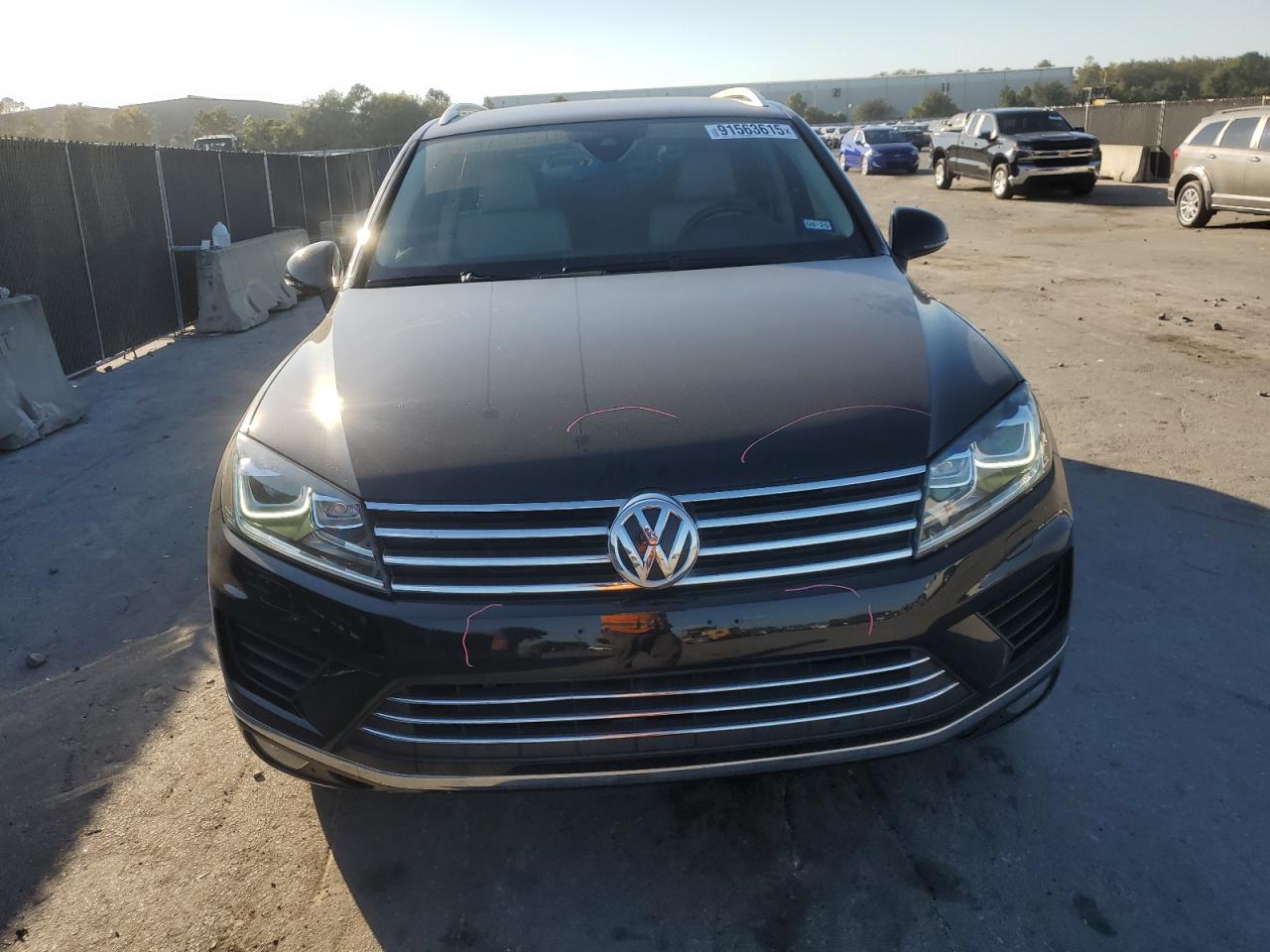 VOLKSWAGEN TOUAREG SPORT 2016