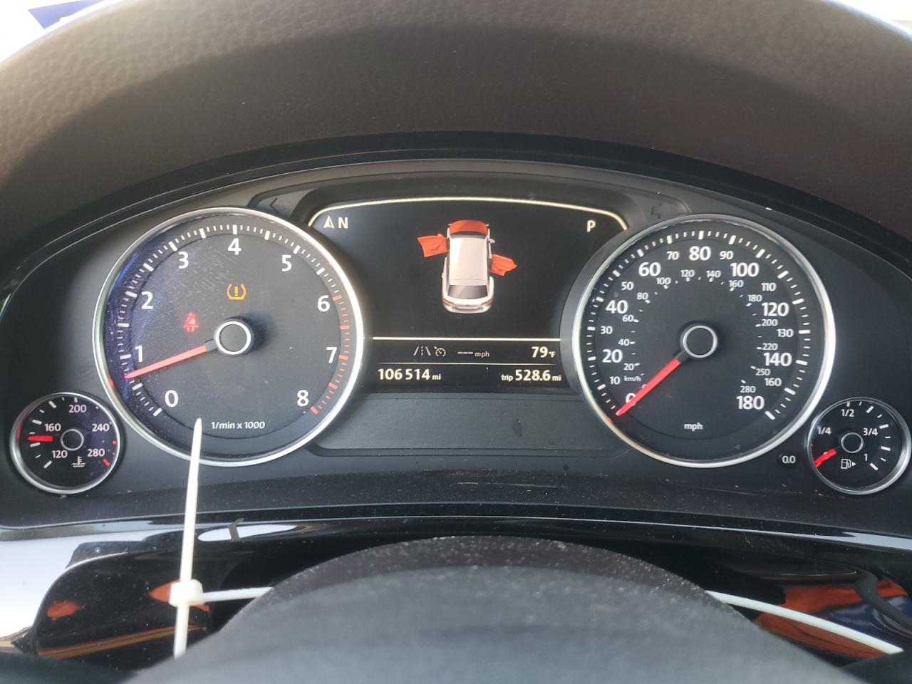 VOLKSWAGEN TOUAREG SPORT 2016