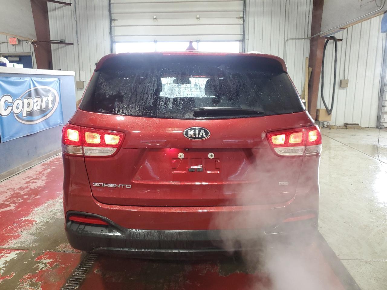 KIA SORENTO LX 2017