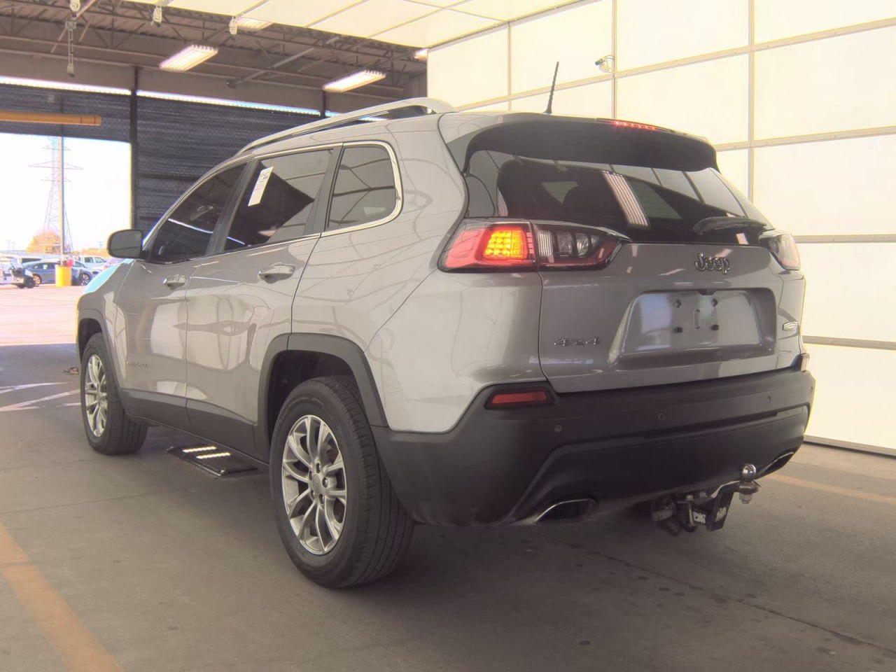 JEEP CHEROKEE LATITUDE PLUS 2019