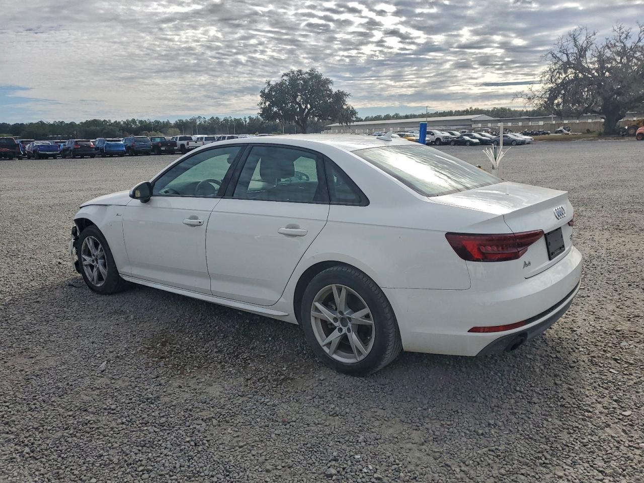 AUDI A4 PREMIUM 2018