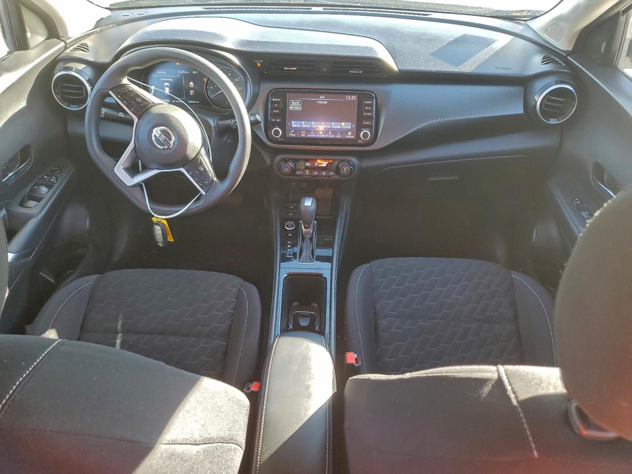 NISSAN KICKS SV 2021